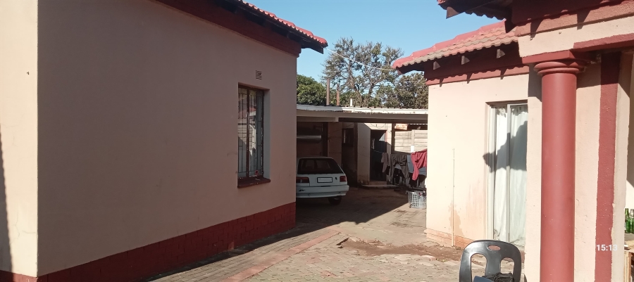 3 Bedroom Property for Sale in Geelhoutpark North West
